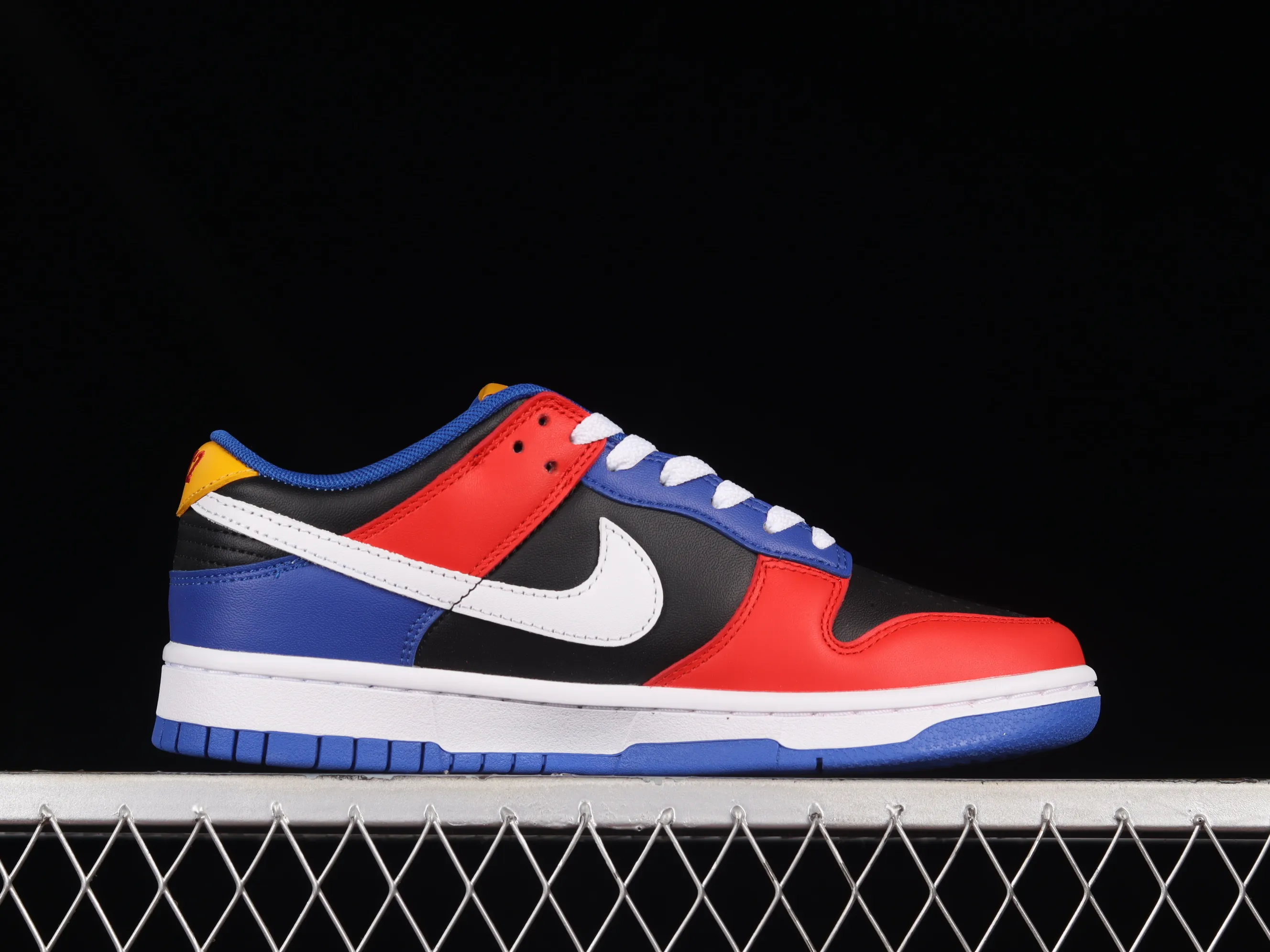 All Categories Nk SB Dunk Series Nk SB Dunk Low Low-top sneakers Pure original version Nk Dunk Low "TSU" University theme series SB low-top sports and leisure sneakers DR6190-100